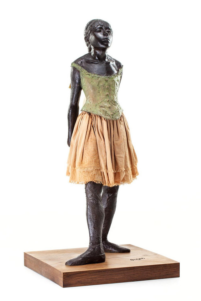 Wyjątkowa wystawa Edgara Degasa, jednego z najwybitniejszych światowych artystów, po raz pierwszy w Polsce. Na zdjęciu - Edgar Degas, ""Mała czternastoletnia tancerka" ("La Petite Danseuse de 14 ans")