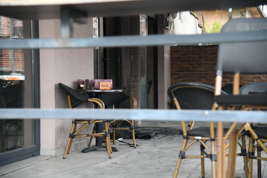 Zapaljen kafić na vračaru