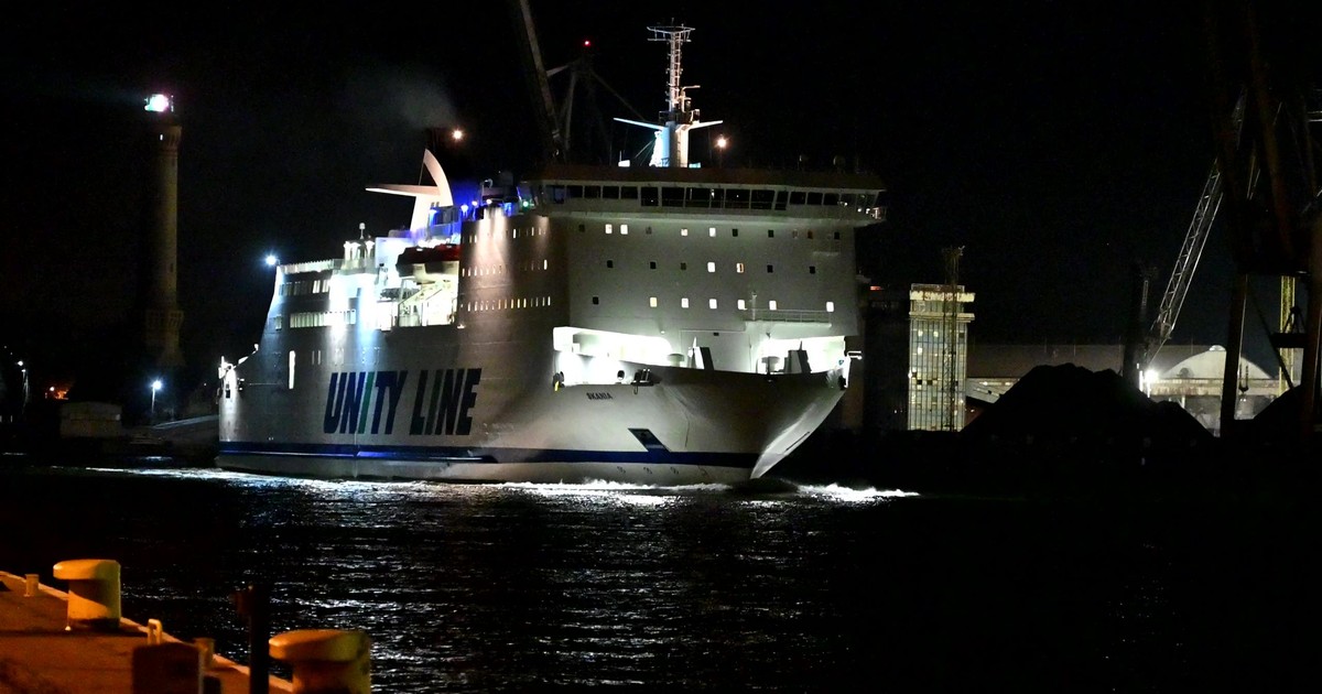 Akcja ratunkowa na Bałtyku. Pasażer wypadł z promu płynącego do Świnoujścia