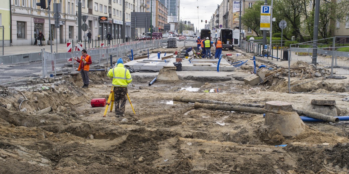 Zakończenie remontu ulicy Dąbrowskiego może się znowu opóźnić