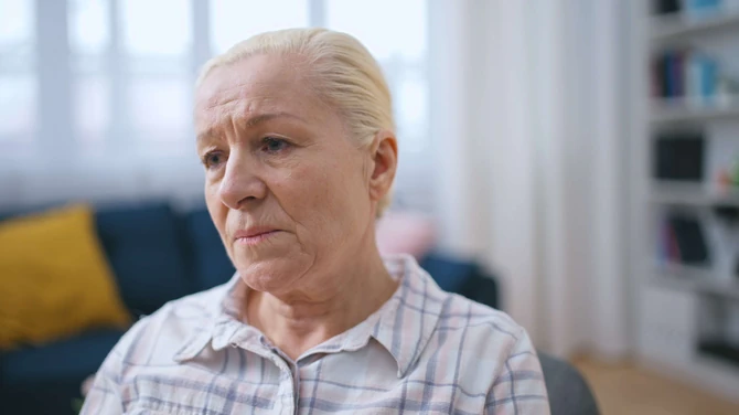 Iako se trudi da sinu i snaji bude od koristi, oni su večito nezadovoljni (Ilustracija)