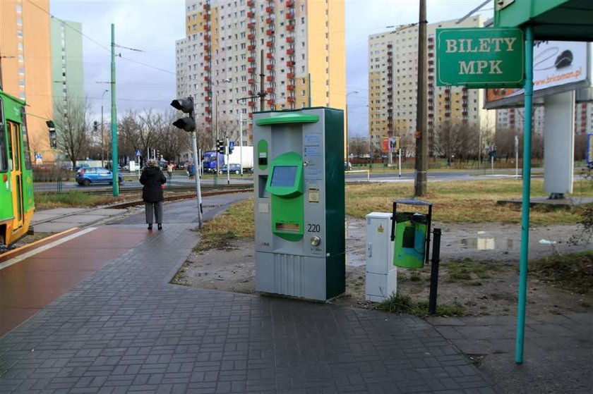 poznań, likwidacja punktu sprzedaży, ztm, połabska