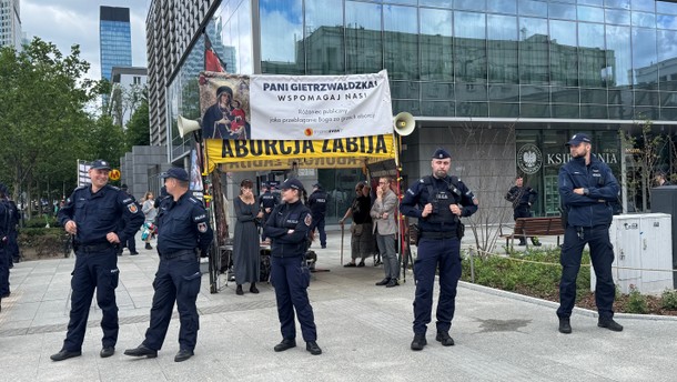 Przeciwnicy Parady Równości w Warszawie 13.06