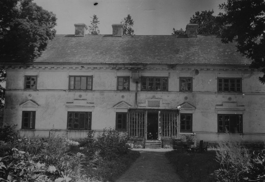 Dwór Marii Rodziewiczówny w Hruszowej (zdj. wykonano przed 1939 r.)