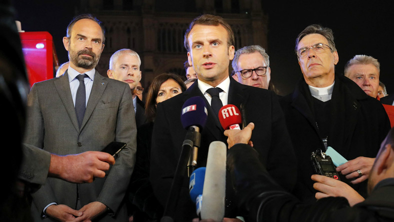 Pożar Notre Dame. Emmanuel Macron zawiesza kampanię do PE