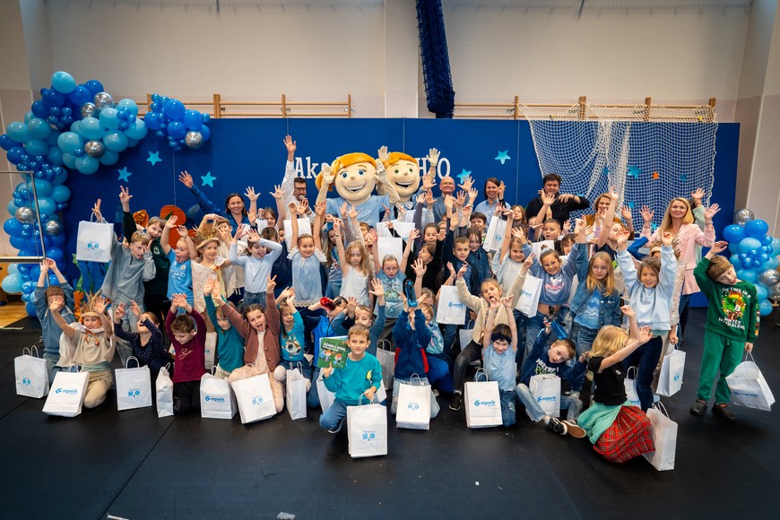 W inauguracji akademii udział wzięły dzieci ze szkoły przy ulicy Osobowickiej