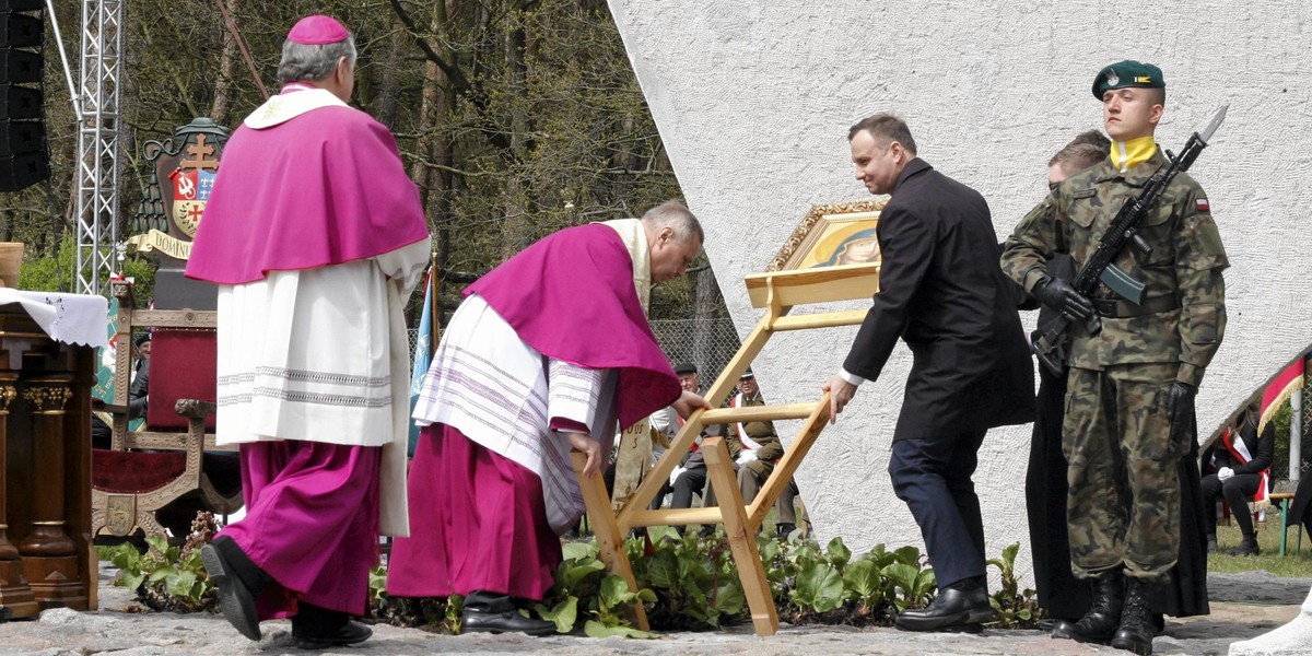 Dzielny Andrzej Duda. Znów ruszył na ratunek