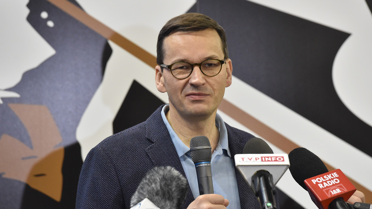 Wicepremier, minister rozwoju i finansów Mateusz Morawiecki zaapelował dzisiaj do Solidarności o to, żeby "wspierała ministerstwo gospodarki, ministerstwo rodziny w tym, żeby otworzyć się bardziej na pracowników ze Wschodu, na imigrację zawodową".