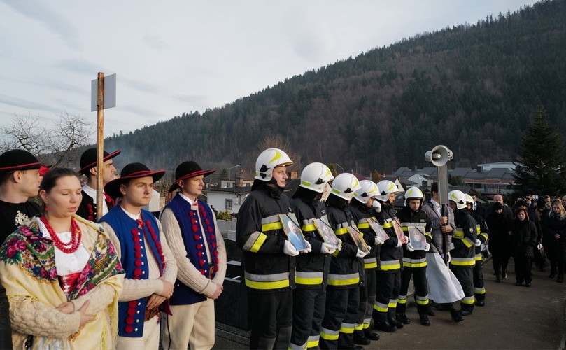 Uroczystości pogrzebowe  w Szczyrku