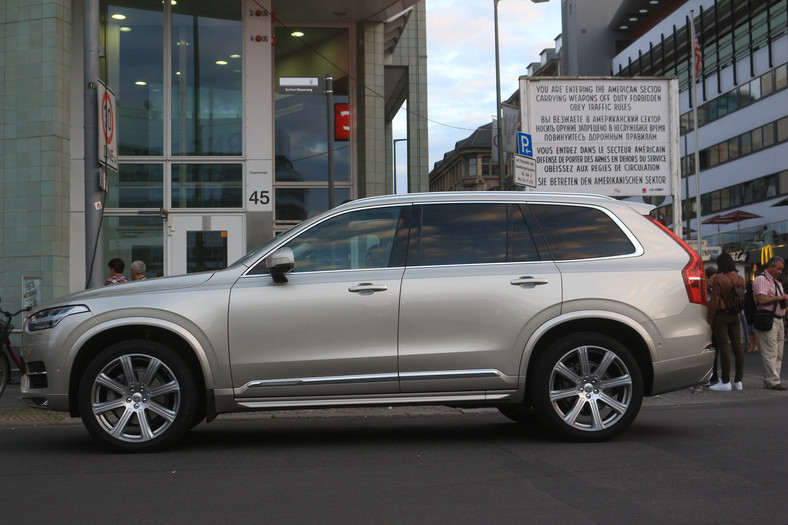 Volvo XC90 D5 w Berlinie