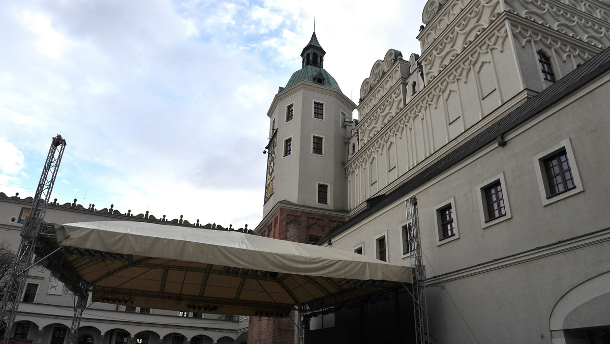 Salę z freskami, orkiestron i foyer będzie można zwiedzić w najbliższy poniedziałek w szczecińskiej Operze na Zamku. Wybrane przestrzenie, także te niedostępne dla widzów na co dzień, zostaną pokazane w ramach 60. urodzin opery.