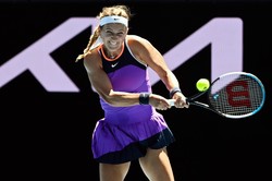 Azarenka miała na korcie kłopoty z oddychaniem. Odpadła w 1. rundzie Australian Open