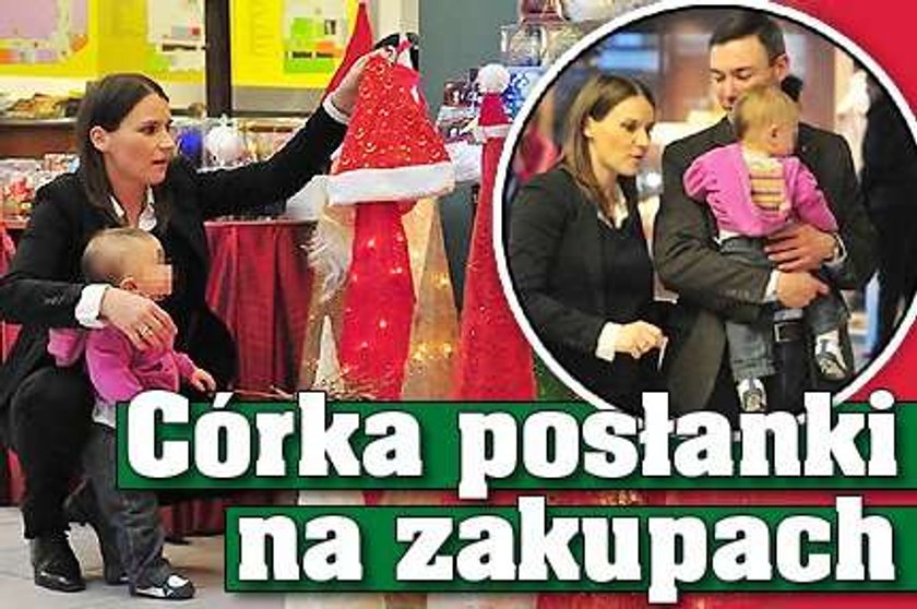 Córka znanej posłanki robi zakupy. FOTO