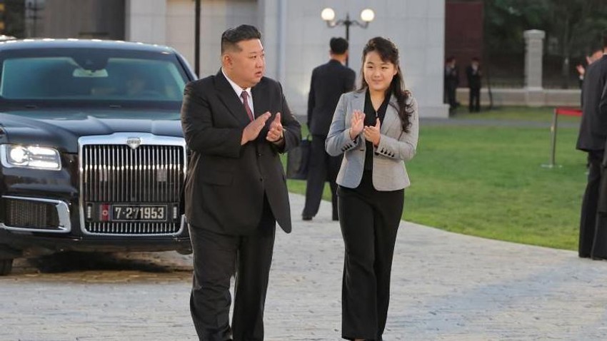 Kim Džu Ae nosila je jaknu veoma sličnu onoj koju je njena majka obukla za oboležavanje 79. godišnjice osnivanja Radničke partije Koreje | Foto: Reuters