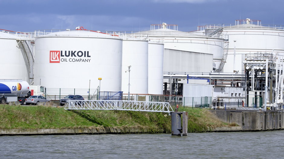 Baza paliwowa rosyjskiego Łukoila w Neder-Over-Heembeek w Belgii