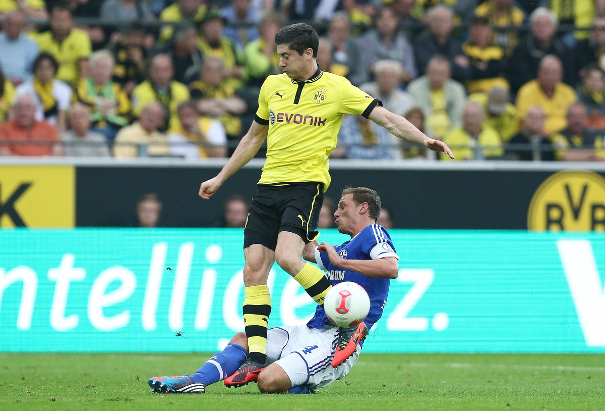 Liga niemiecka: Gol Lewandowskiego w derbach. Rekord Bayernu. Wideo