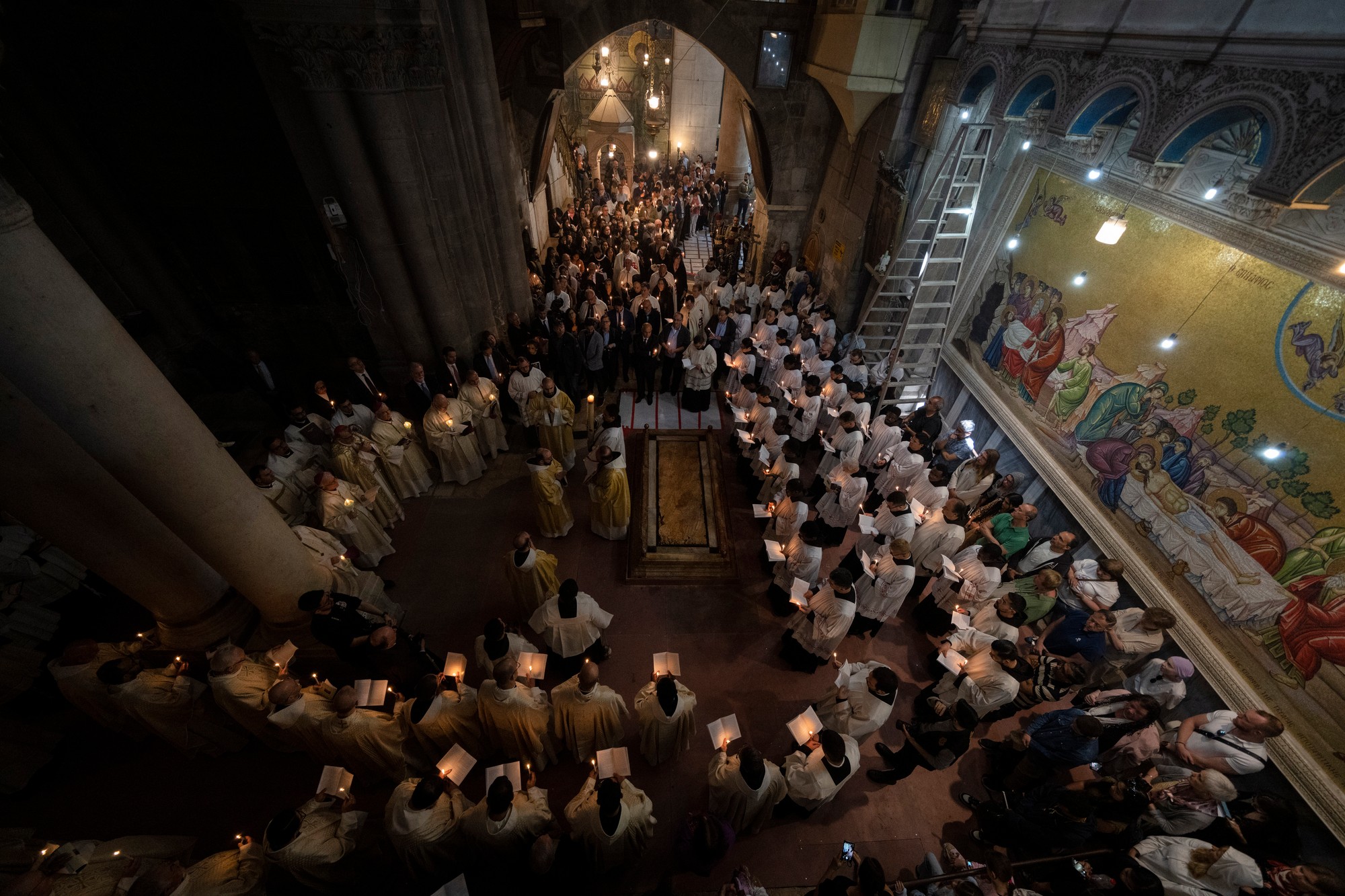 Chrám Božieho hrobu je postavený na mieste, kde bol podľa Nového zákona ukrižovaný Ježiš.