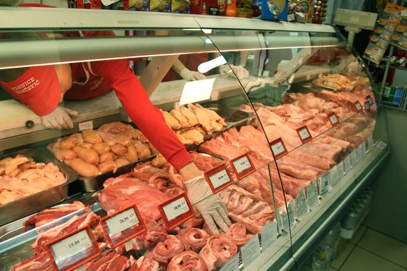 Mnogi za Uskrs ne mogu bez ove namirnice, cena dostiže i do 20 evra po kilogramu: Kuvarica otkriva gde ne smete da je kupite