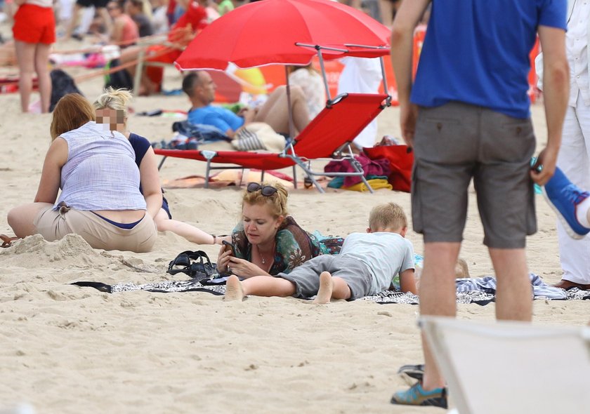 Daria Widawska na plaży