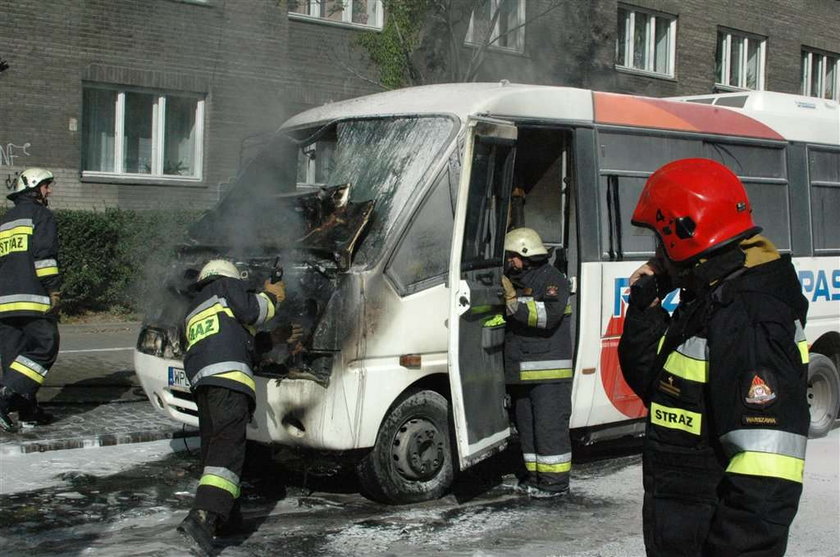 Warszawa. W centrum płonął bus