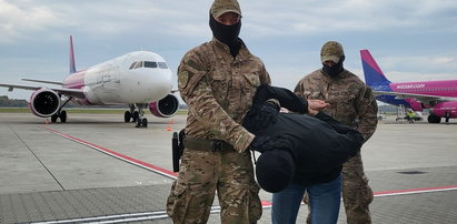 Podejrzany o morderstwo zatrzymany w samolocie w Pyrzowicach. Chciał uciec do Turcji