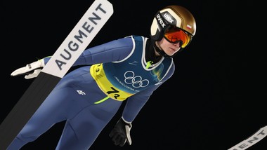 fatalny występ polaków w konkursie skoków drużyn mieszanych. tylko rumunii byli gorsi