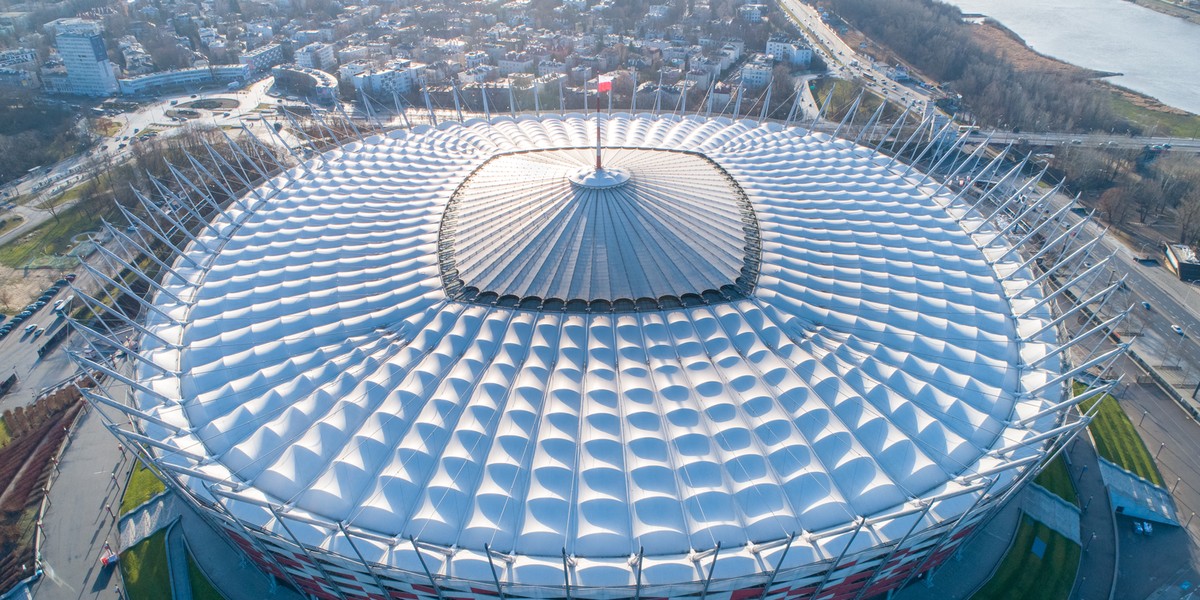 Stadion narodowy jest zamknięty. Architekt wskazał możliwe przyczyny usterki.