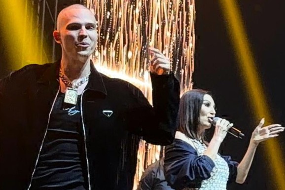 CECA I VOJAŽ ZAPALILI SCENU NA KONCERTU U LOZNICI Otpevali svoj veliki hit, a publika pala u trans: Pršti i vatromet na sve strane (Video)