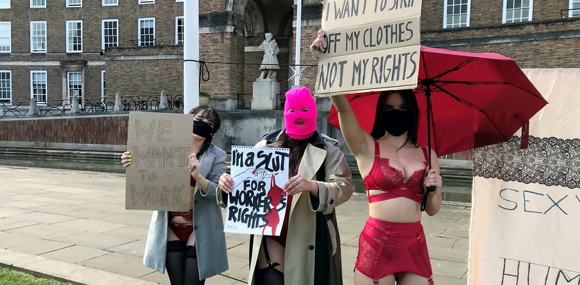 Tancerki erotyczne protestują przeciwko likwidacji klubów go-go w Bristolu