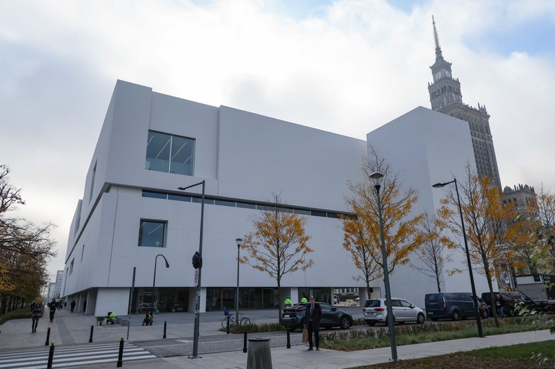 Budynek Muzeum Sztuki Nowoczesnej budzi skrajne emocje