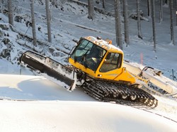 Wypadek w Szwajcarii. Nie żyje kobieta potrącona przez ratrak