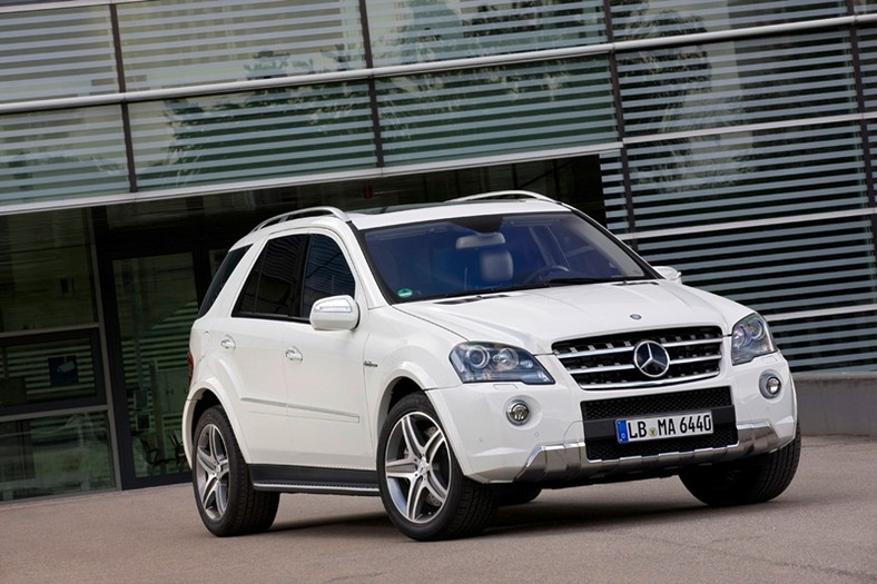 Mercedes ML63 AMG po minimalnym liftingu