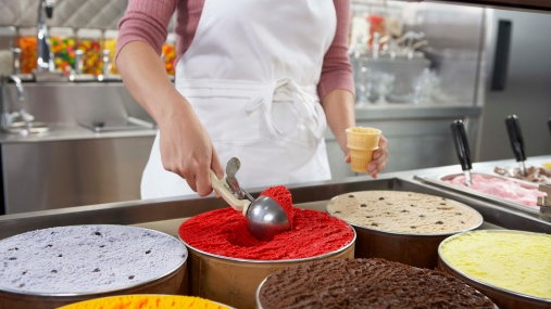 Badania wykazały, że lody zawierają groźne bakterie 