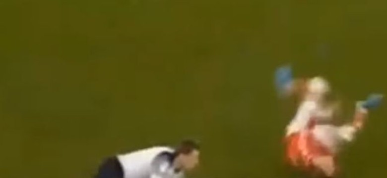 Liga angielska: Brutalny faul Bielika. Reprezentant Polski "wyleciał" z boiska [WIDEO]