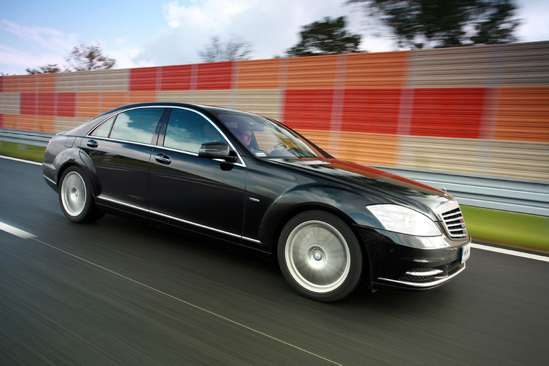 Mercedes S400 Hybrid - Pierwsza hybryda z gwiazdą (test)