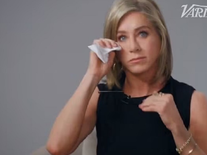 Dženifer Aniston