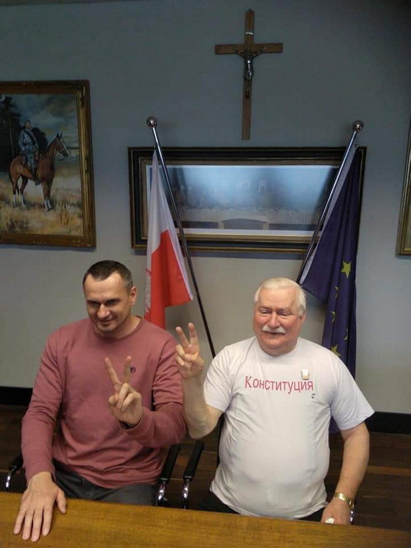 Lech Wałęsa zaskoczył nową koszulką