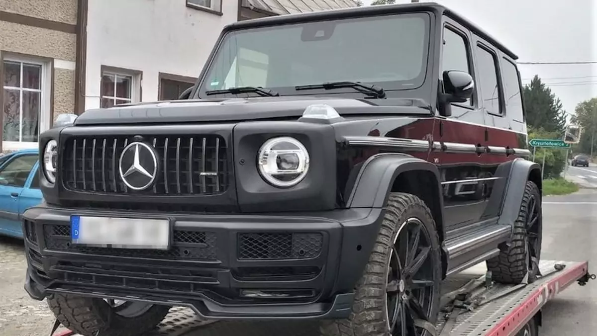 Odzyskany przez policję Mercedes G-klasa AMG