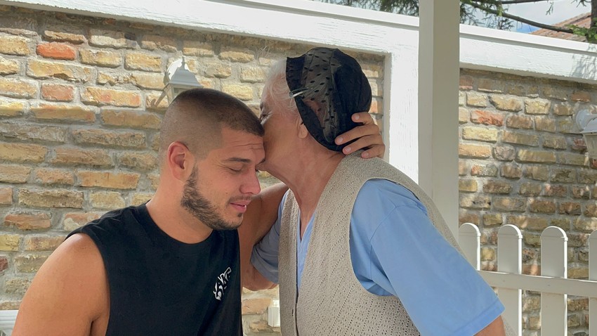 Dejan Dragojević sa bakom