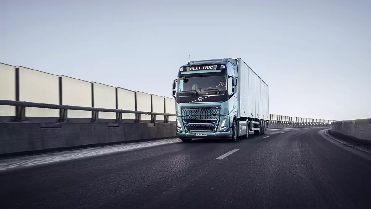 Volvo Trucks, Traton Group Volkswagena i Mercedes-Benz Daimler Truck stworzą w Europie sieć ładowania ciężarówek elektrycznych