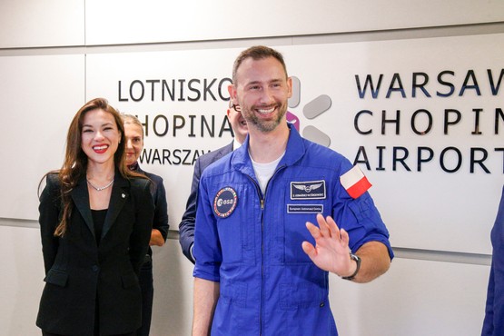 Kosmonauta Uznański-Wiśniewski będzie ojcem. Jego żona, posłanka KO, spodziewa się dziecka