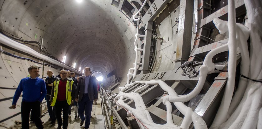 Tłumy na budowie tunelu pod Martwą Wisłą