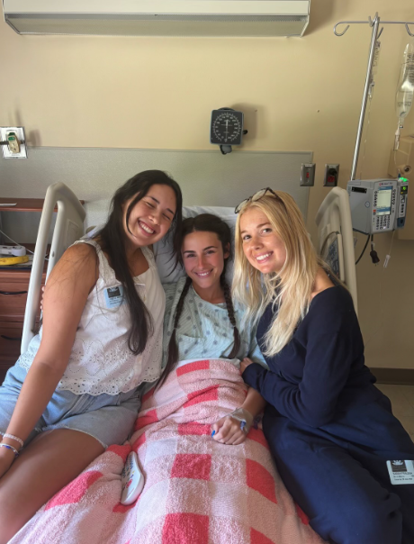 V súčasnosti podstupuje intenzívnu liečbu.