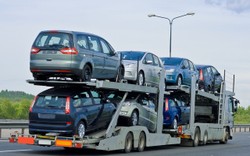 Chcesz samochód używany? Te auta są hitem, ale liczba ofert spada