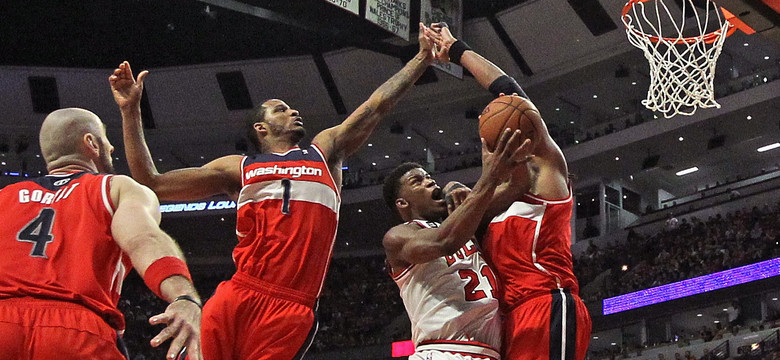 NBA: Washington Wizards wygrali z Chicago Bulls, Marcin Gortat z double-double