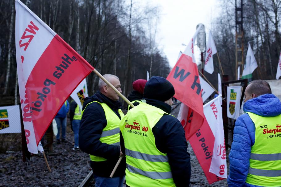 4 stycznia 2022 r. Górnicy blokują wywóz węgla z kopalni w Rudzie Śląskiej