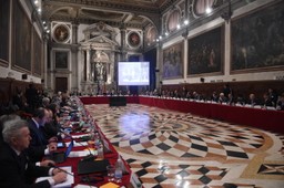 Opinie Komisji Weneckiej: Ustawy o SN i KRS "poważnym zagrożeniem", nadmierna władza Zbigniewa Ziobry