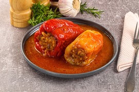Sočne i aromatične PUNJENE PAPRIKE IZ RERNE - savršeno pečene, ne puštaju vodu, a od sad ćete ih samo ovako praviti!