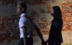 Chris Brown z piękną kobietą podglądani na planie – ZDJĘCIA