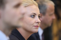 Była minister Katarzyna Sójka przyznała 320 tys. zł premii. Teraz to wytłumaczyła